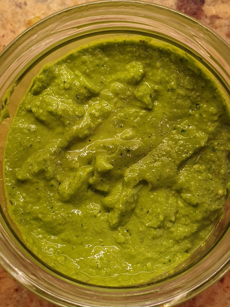 Read more about the article Pesto aus Petersilie