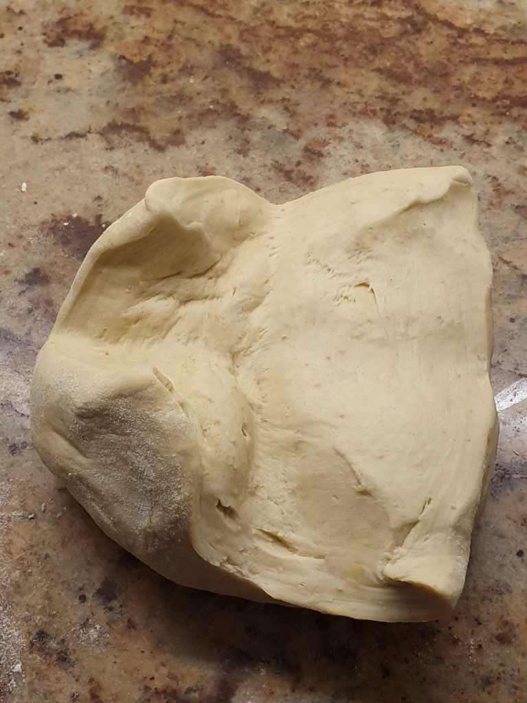 Plunderstücke gefüllt mit Honig-Mandel-Karamell - Concept Kitchen Plunderstücke gefüllt mit Honig-Mandel-Karamell - Concept Kitchen