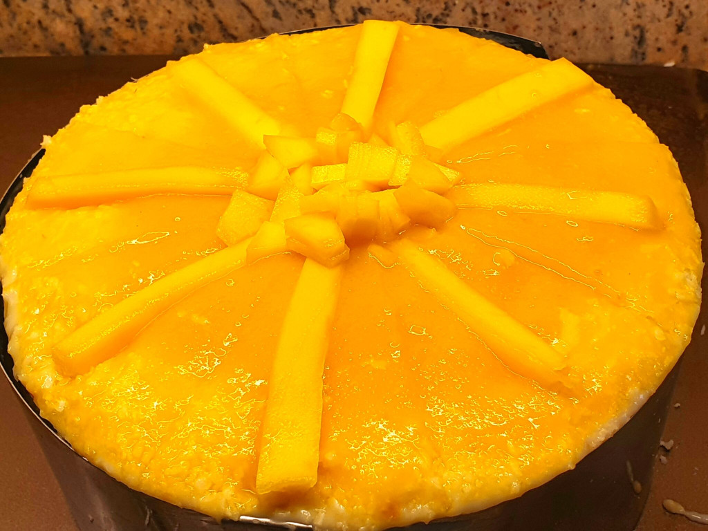 Read more about the article Mango-Kokos-Torte